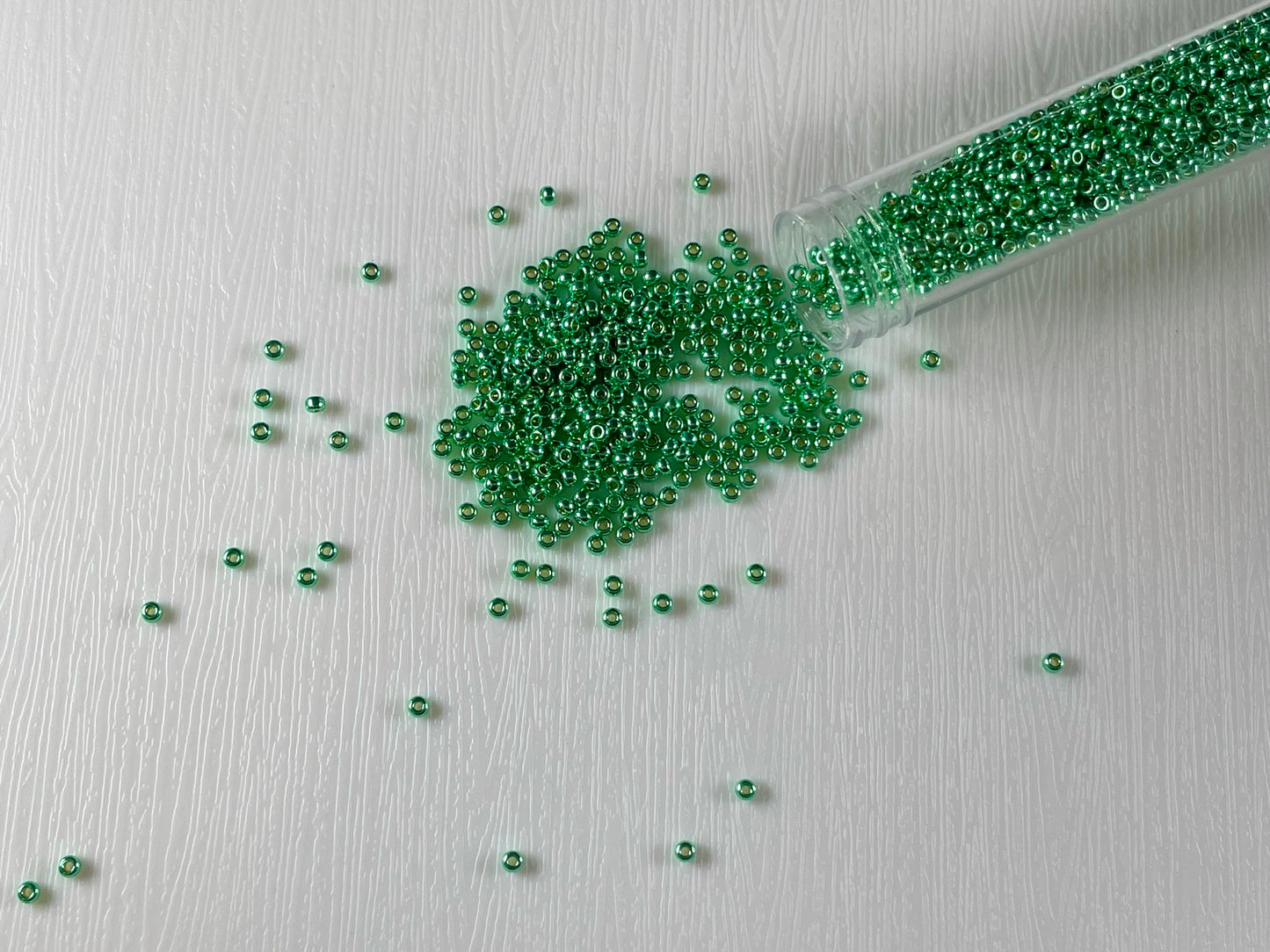 (Vial) Green Metallic 11/0