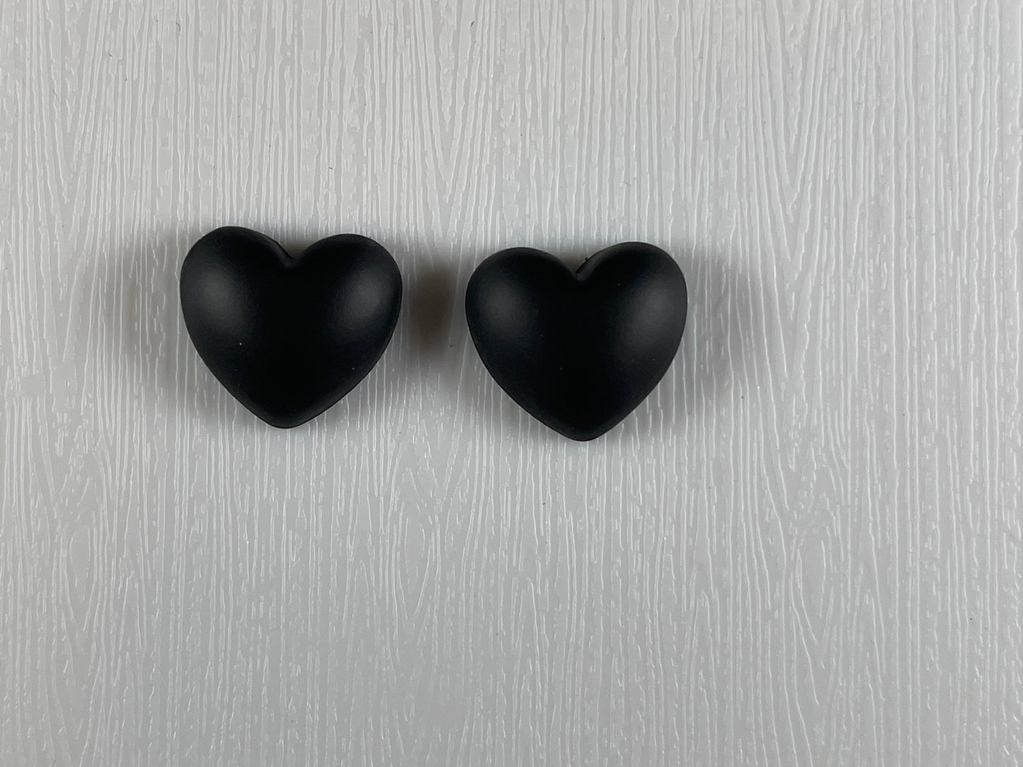 Small Heart-shaped Cabochons- Matt (1 Piece)